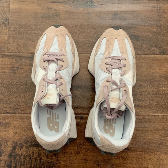 New Balance 327 Sneakers, Light Grey.  New w/Box - Picture 2 of 11